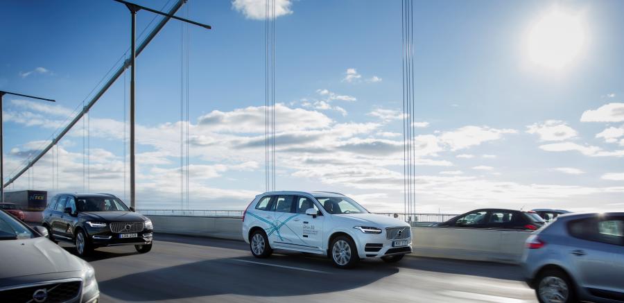  Volvo XC90 Drive Me Test Car 2017 года  (фото 5 из 10)